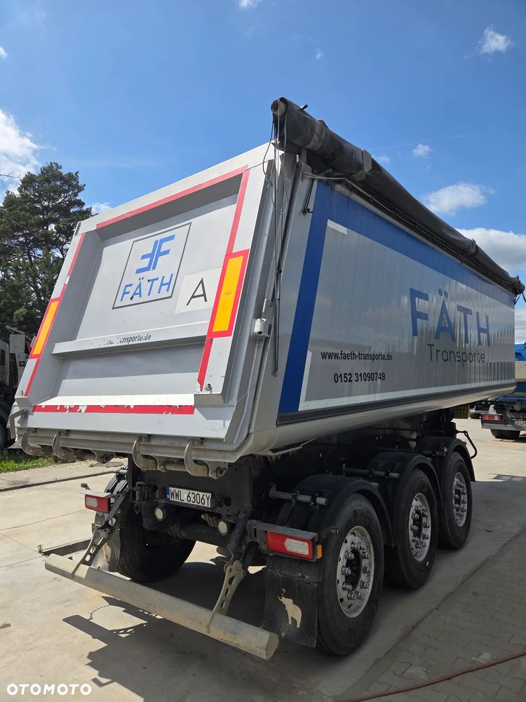 Schmitz Cargobull NW3 - 9