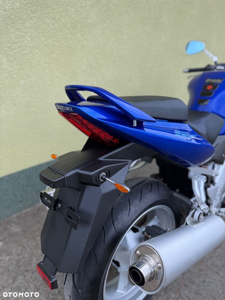 Suzuki SV - 12