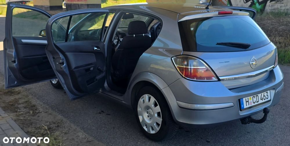 Opel Astra 1.4 150 Jahre - 19