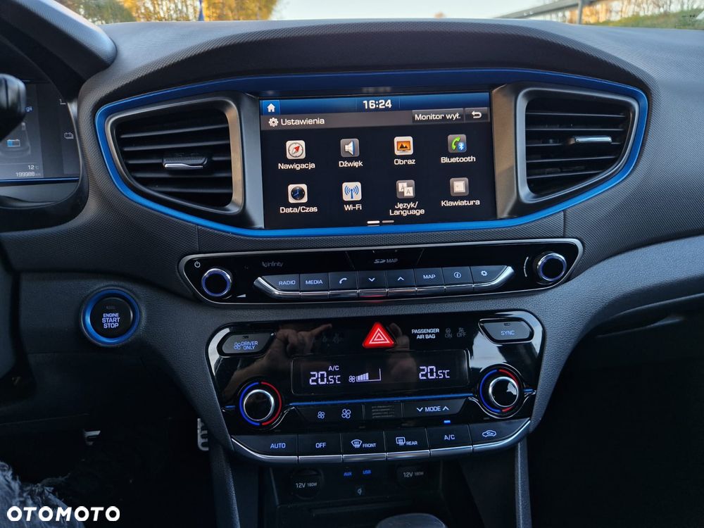 Hyundai IONIQ - 23