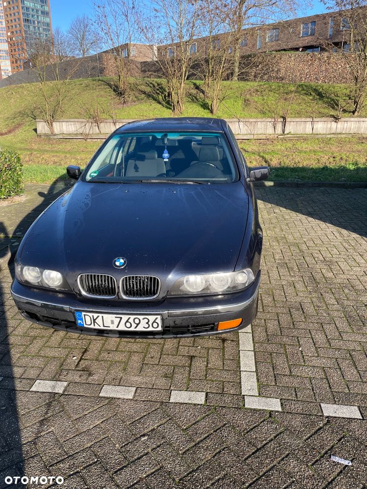BMW Seria 5 - 1