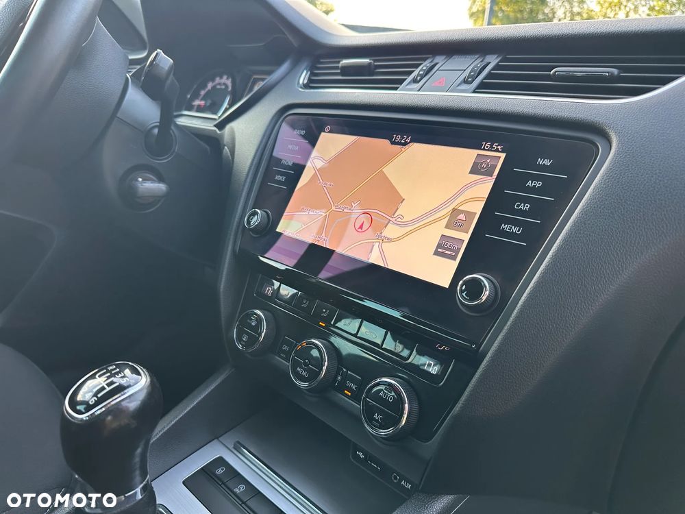 Skoda Octavia 2.0 TDI Sport Edition - 7