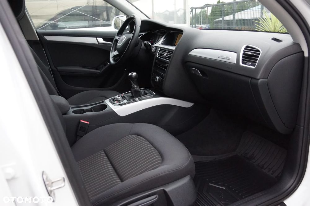 Audi A4 Avant 2.0 TDI clean diesel Quattro - 26