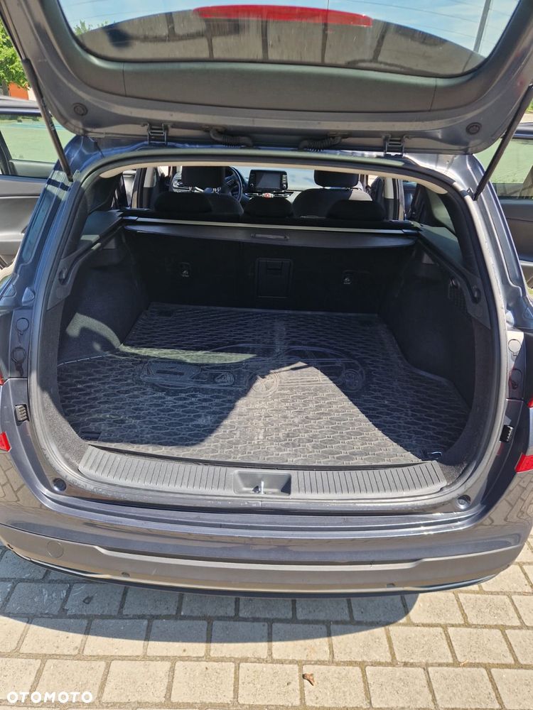 Hyundai i30 1.5 DPI Comfort - 6