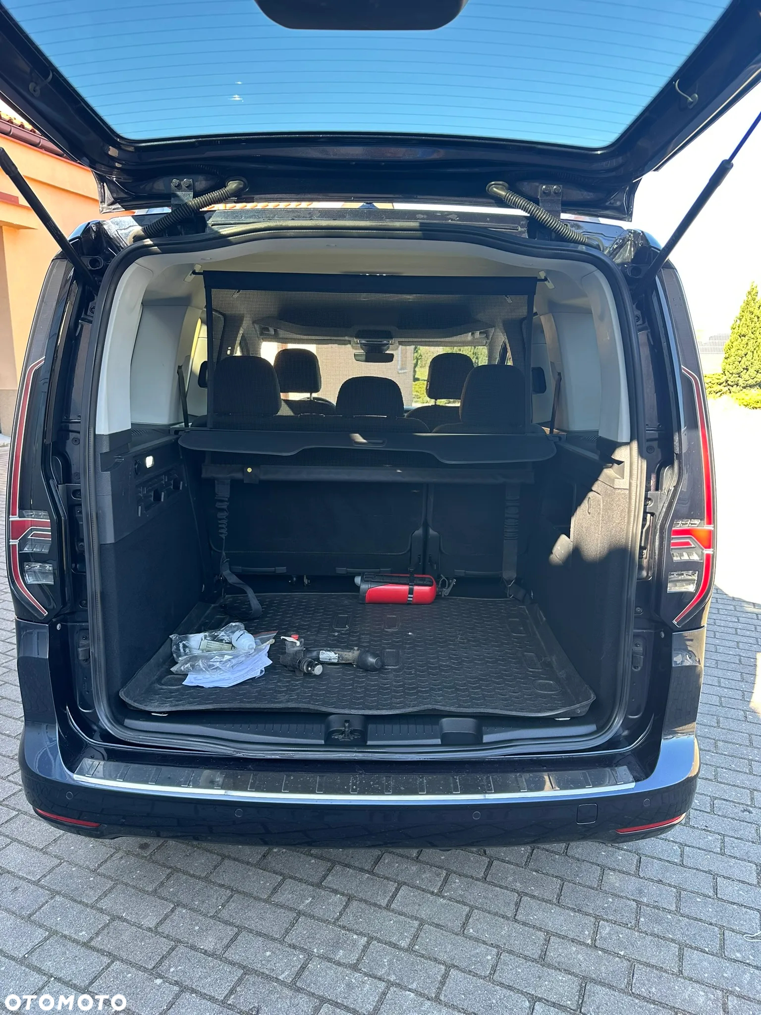 Volkswagen Caddy 2.0 TDI DSG - 13