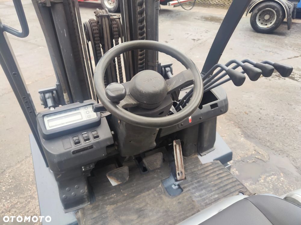 Nissan U1D2A25LQ - 7