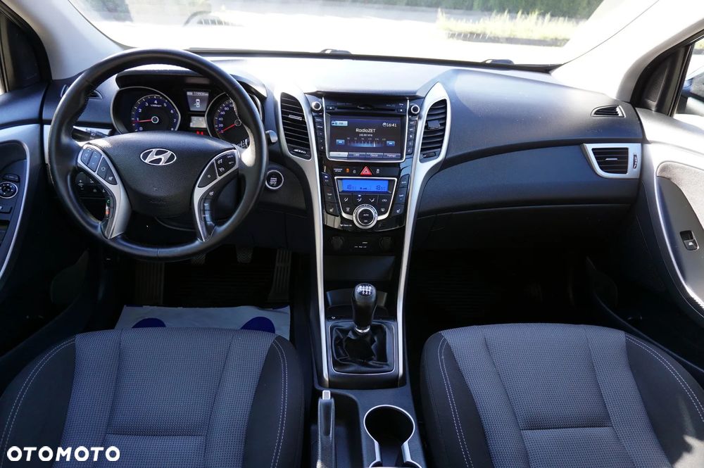 Hyundai i30 blue 1.6 GDI YES Gold - 24