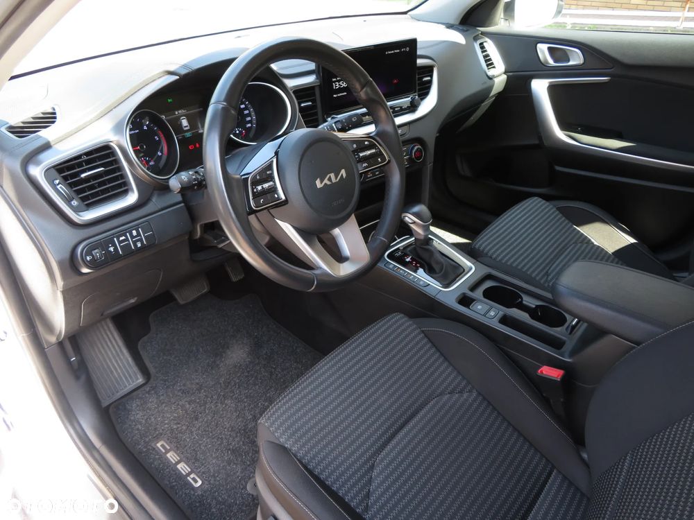 Kia Ceed 1.6 CRDi (48V Mild-Hybrid) DCT7 Spirit - 35