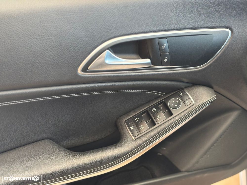 Mercedes-Benz CLA 180 d Shooting Brake Urban - 13