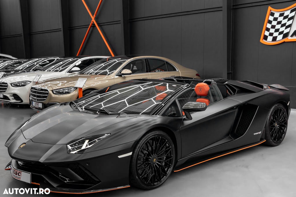 Lamborghini Aventador S Roadster - 24