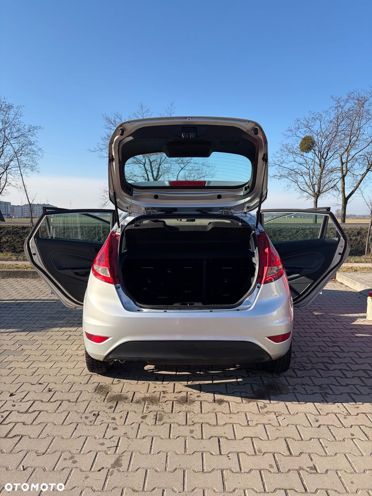 Ford Fiesta - 17