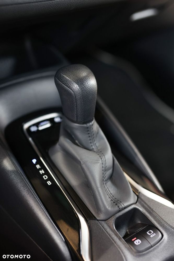 Toyota Corolla 1.8 Hybrid Active - 35