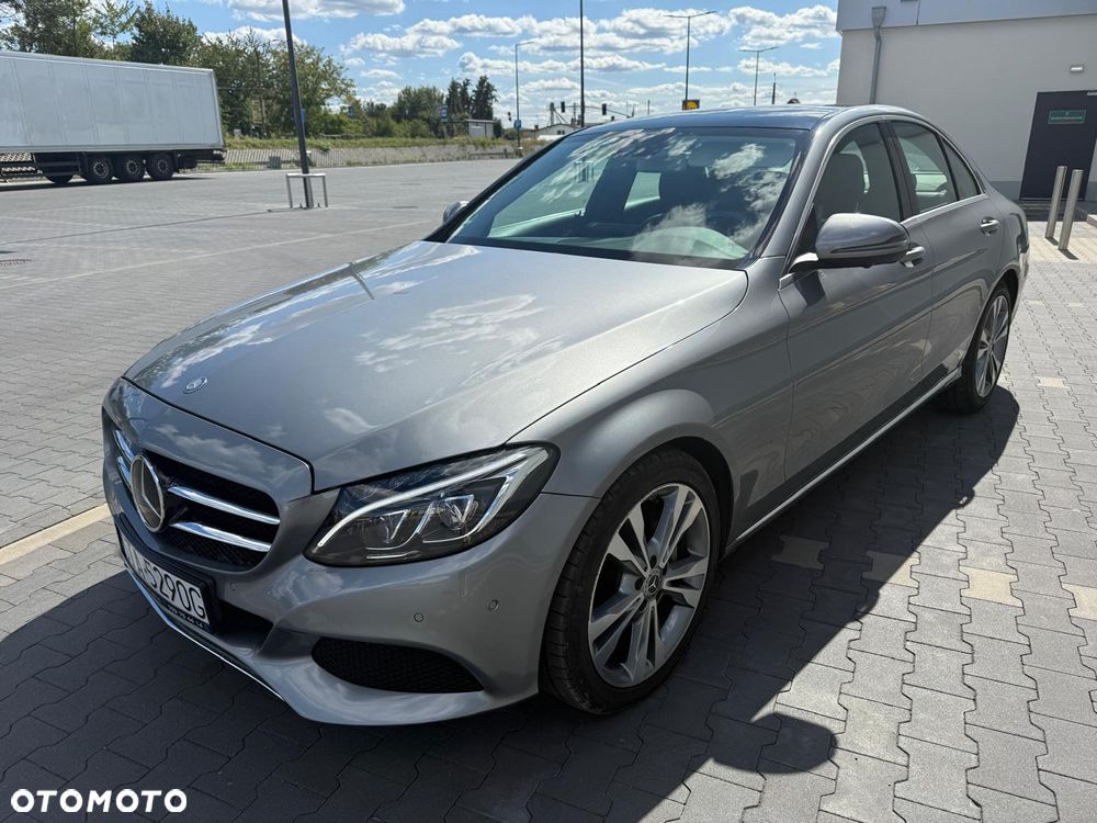 Mercedes-Benz Klasa C 300 7G-TRONIC Exclusive - 23