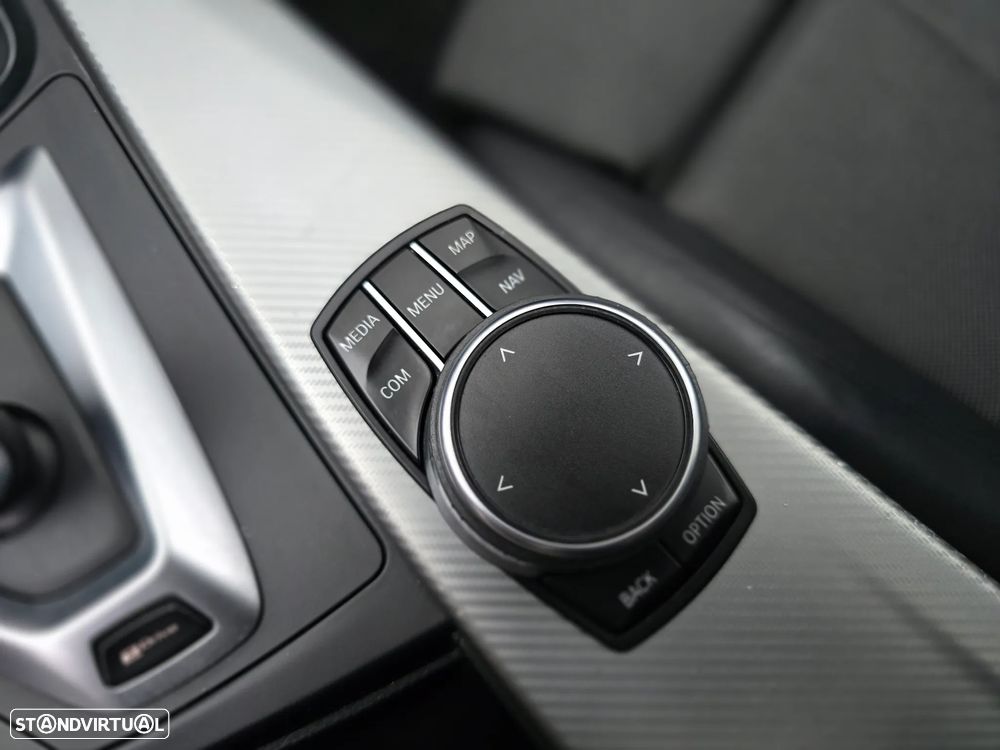 BMW 330 e iPerformance Line Sport Shadow - 26