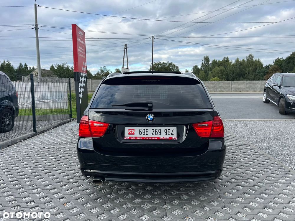 BMW Seria 3 318d DPF Touring - 30