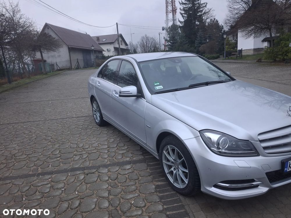 Mercedes-Benz Klasa C 200 (BlueEFFICIENCY) Avantgarde - 6
