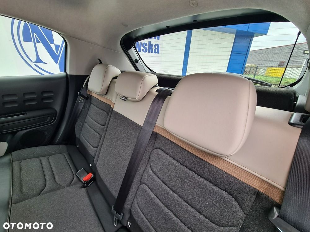 Citroën C3 1.2 PureTech Shine - 26