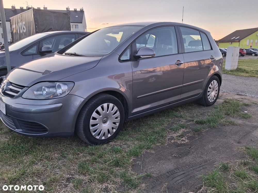 Volkswagen Golf Plus 1.9 TDI DSG Comfortline - 1