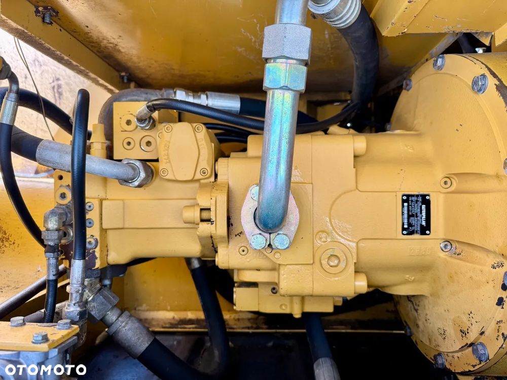 Caterpillar M315 - 12