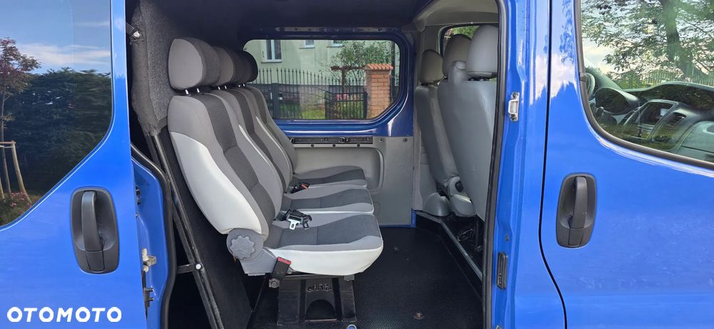 Opel Vivaro - 18