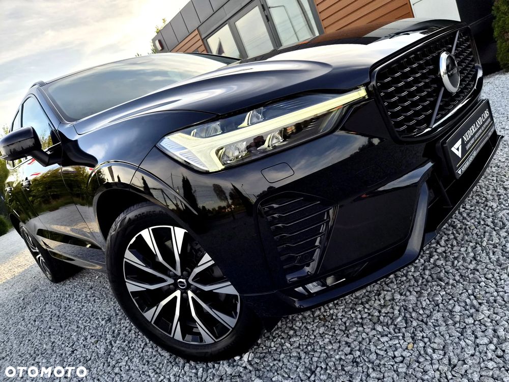 Volvo XC 60 B4 D Plus Dark - 39