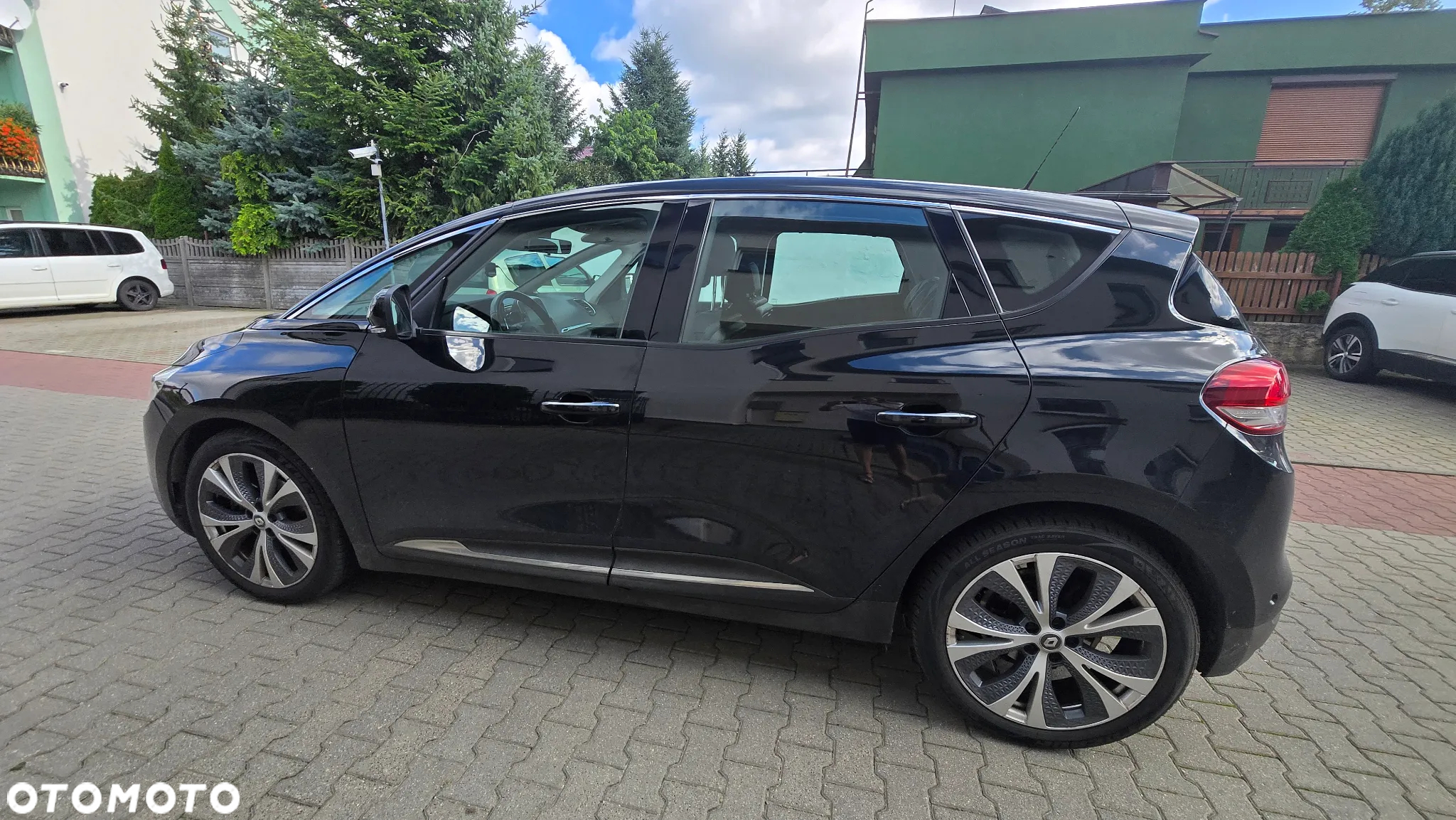 Renault Scenic 1.5 dCi Zen EDC - 2
