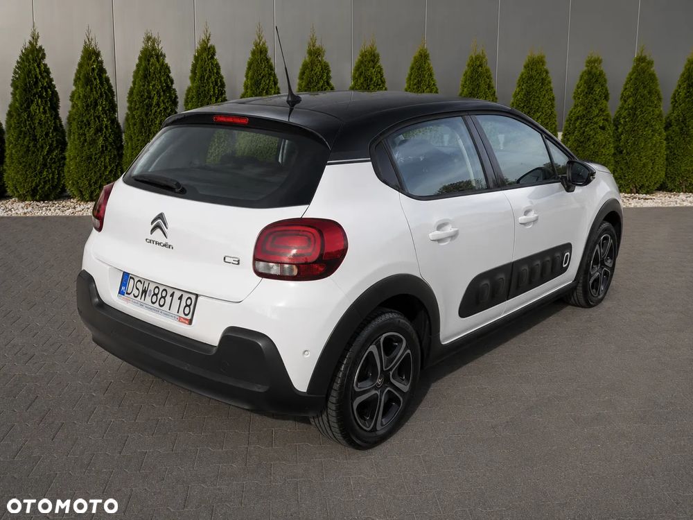 Citroën C3 1.2 PureTech Shine - 4
