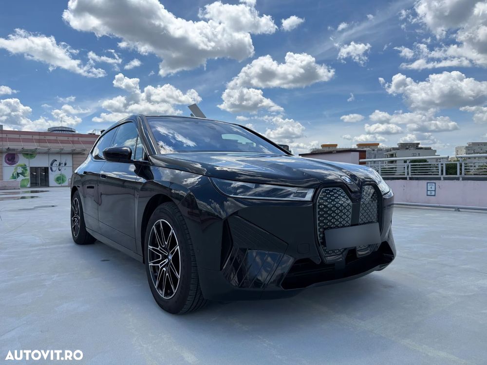 BMW iX - 2