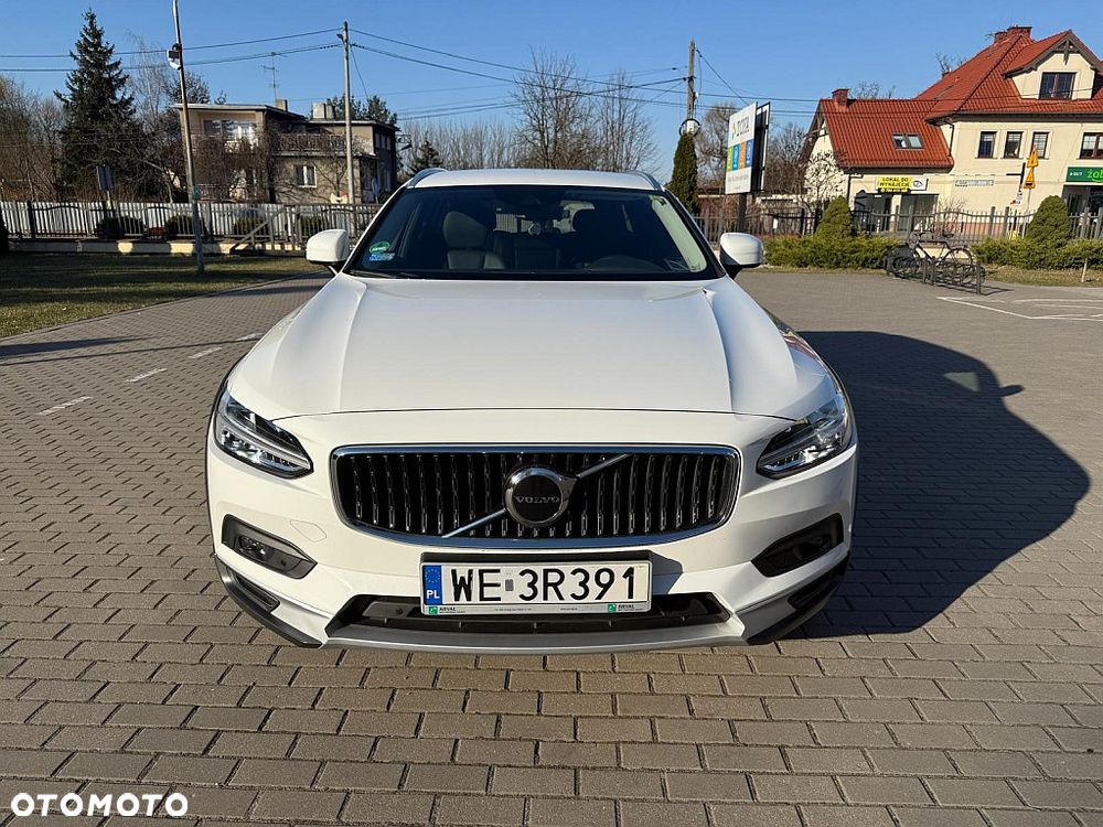 Volvo V90 Cross Country - 2