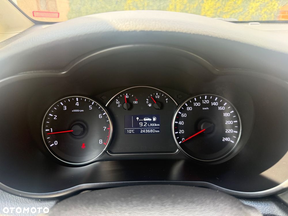 Kia Carens 1.6 GDI Edition 7 - 24