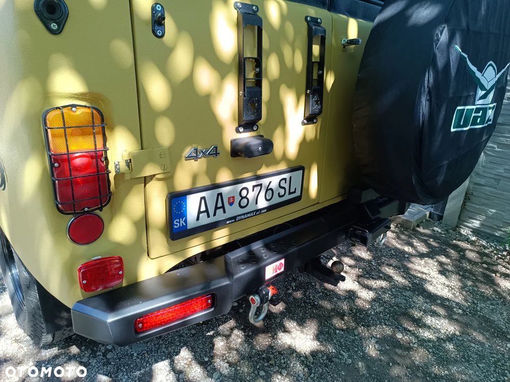 Uaz 452 - 12