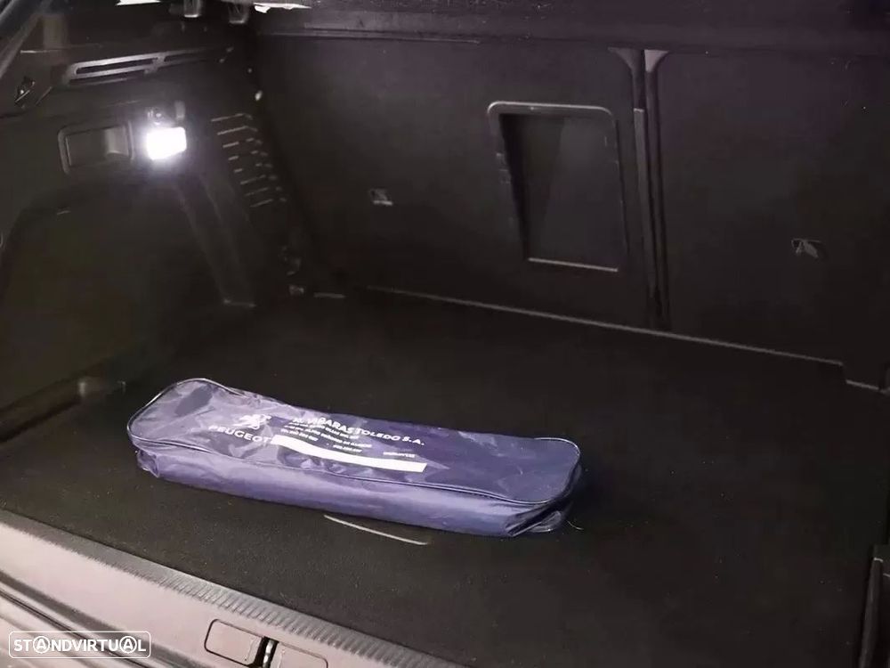 Peugeot 3008 1.6 BlueHDi GT Line EAT6 - 31