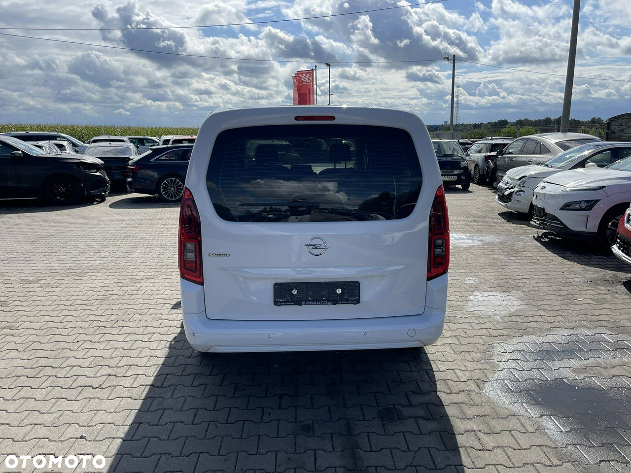 Opel Combo Life 1.2 Turbo Edition Plus S&S - 3