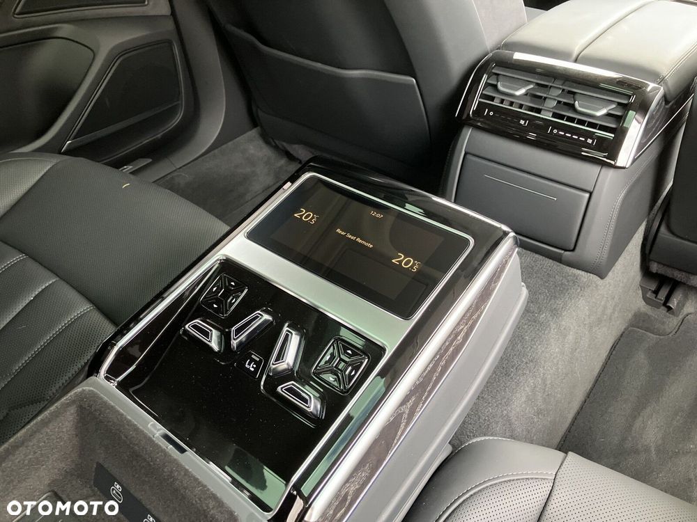 Audi A8 - 38