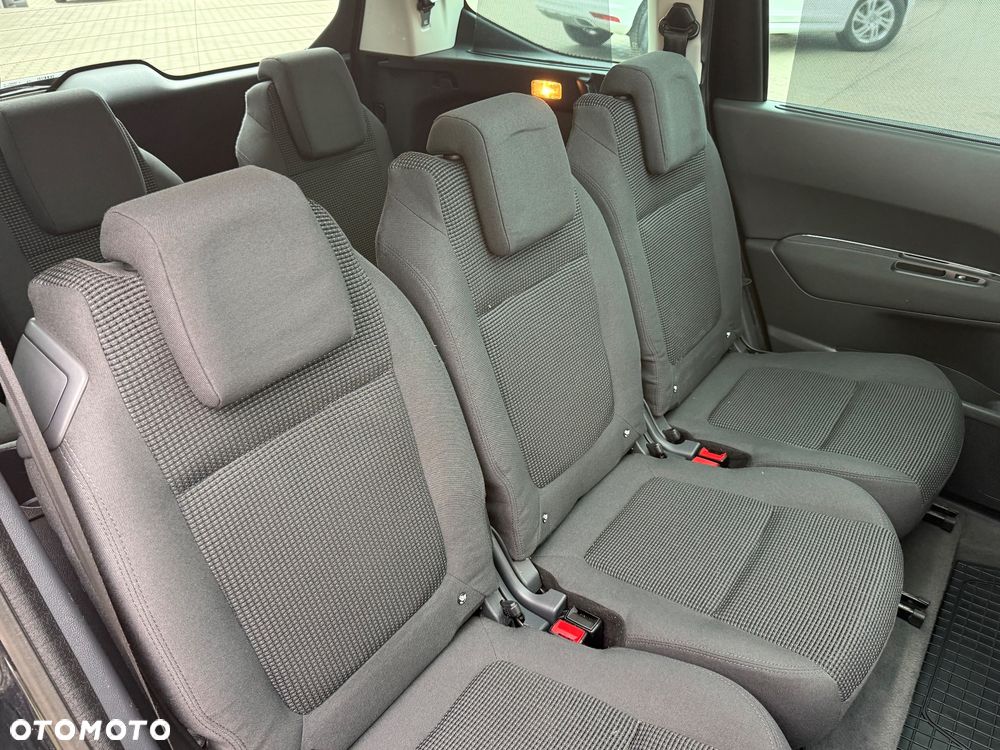 Peugeot 5008 1.6 BlueHDi Allure 7os - 26