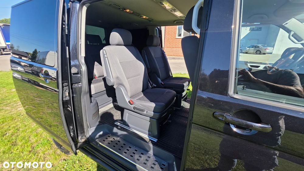 Volkswagen Multivan - 22
