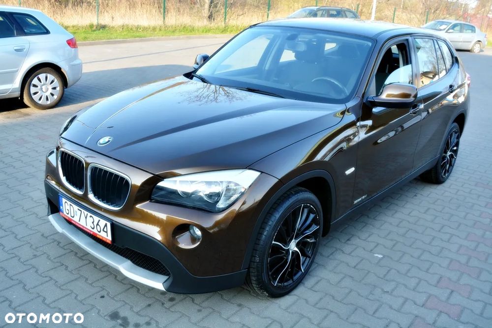 BMW X1 sDrive18d xLine - 16