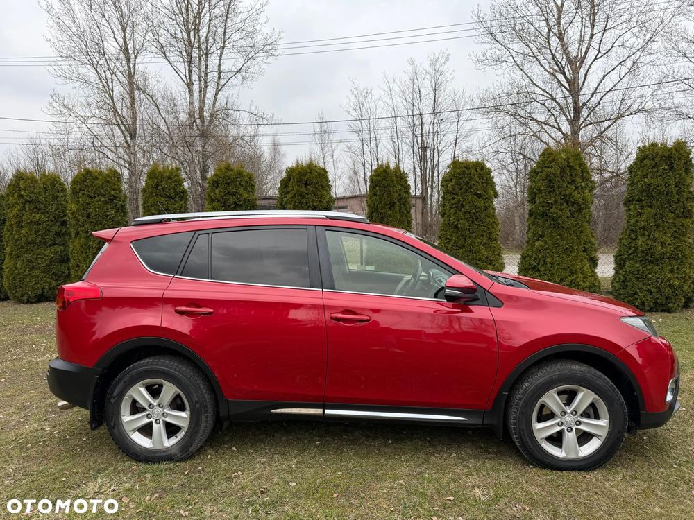 Toyota RAV4 2.0 D-4D Premium 4x2 - 2