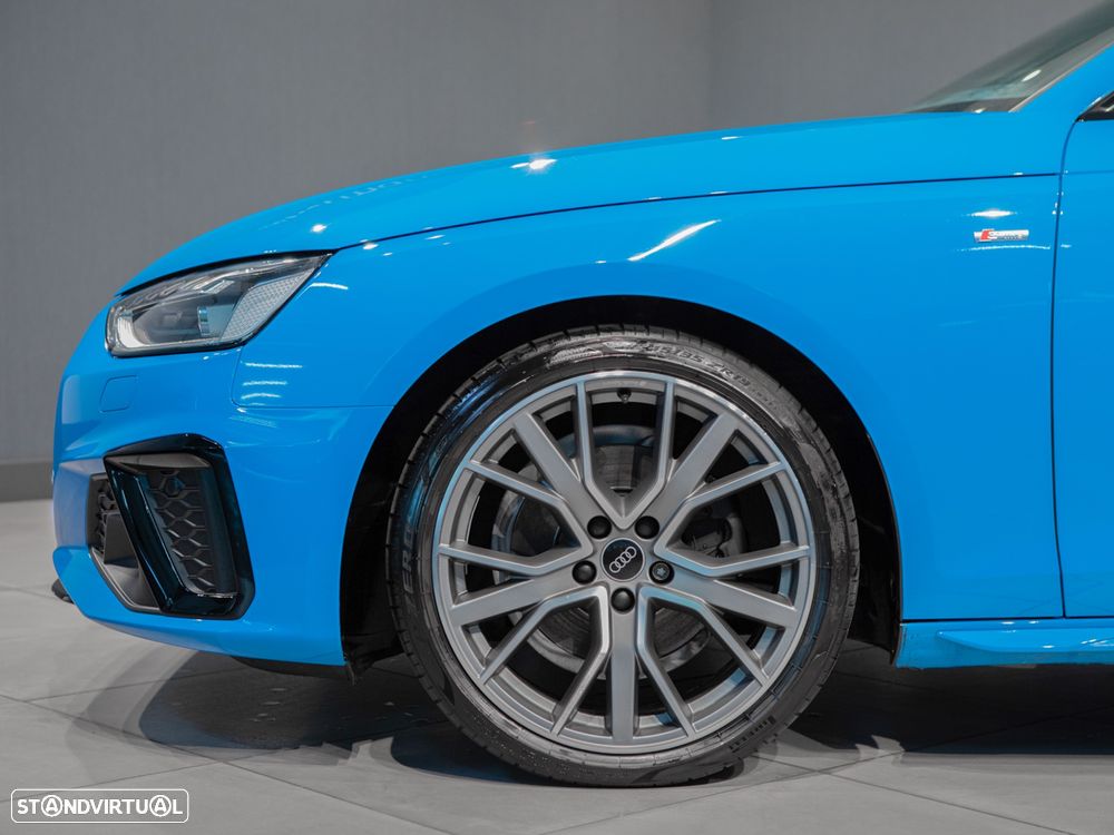Audi A4 Avant 35 TDI S line S tronic - 13
