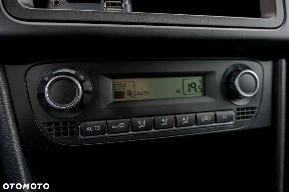 Volkswagen Polo 1.4 Highline - 24