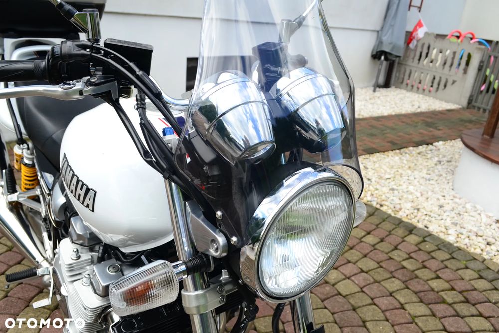 Yamaha XJR - 5