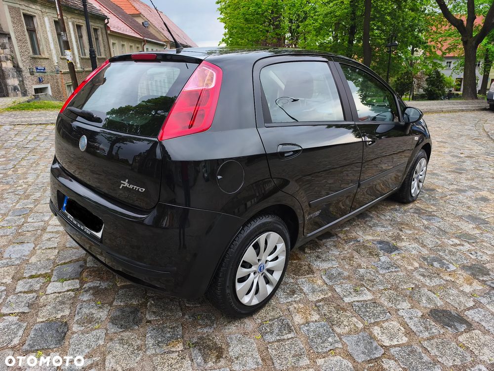 Fiat Grande Punto - 4