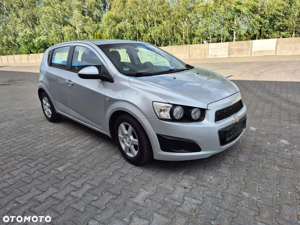Chevrolet Aveo - 12