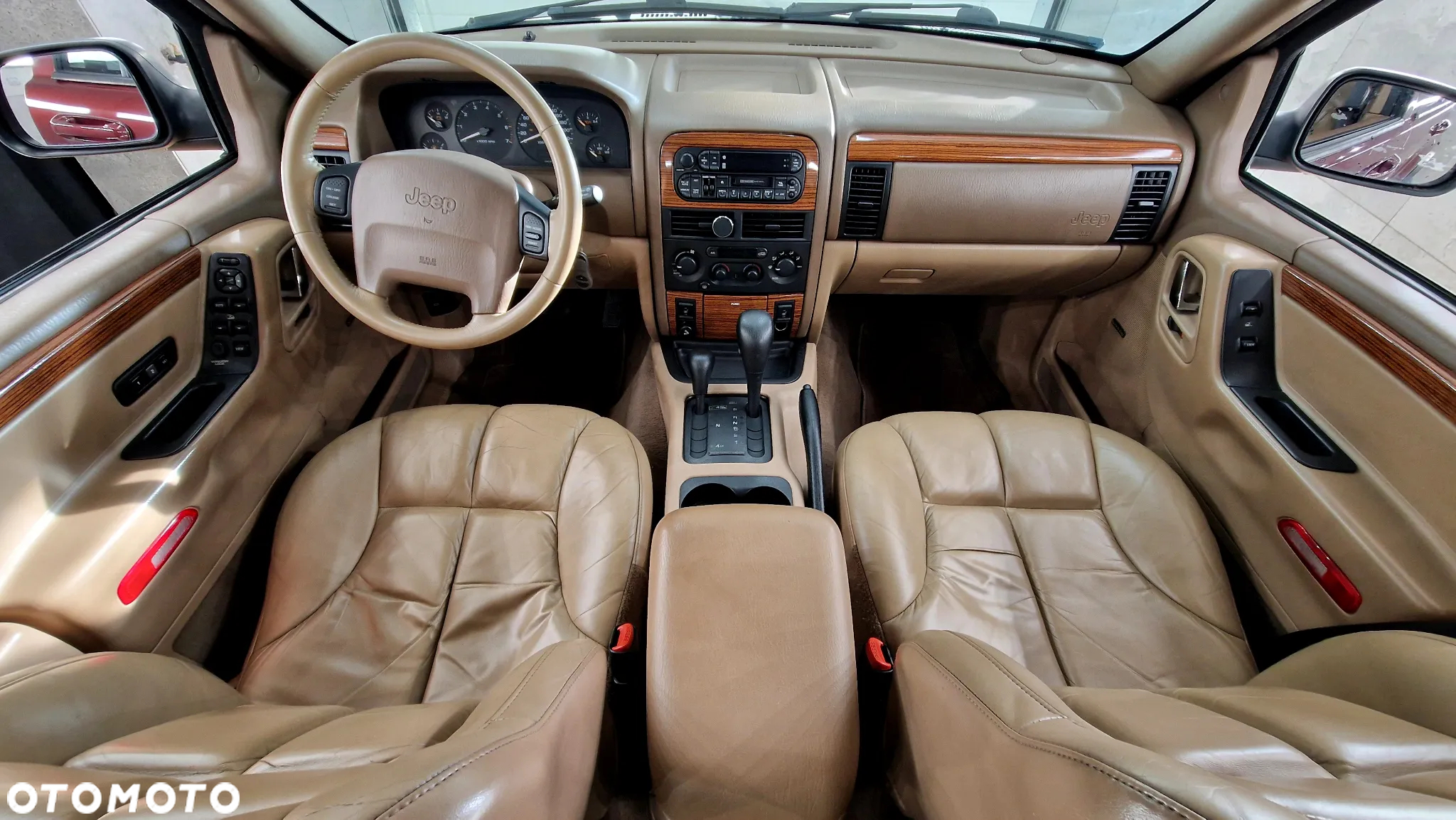Jeep Grand Cherokee 4.7 Limited - 22