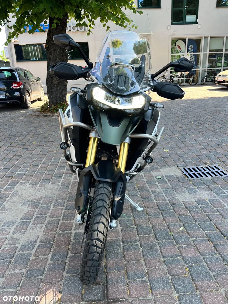 Triumph Tiger - 2