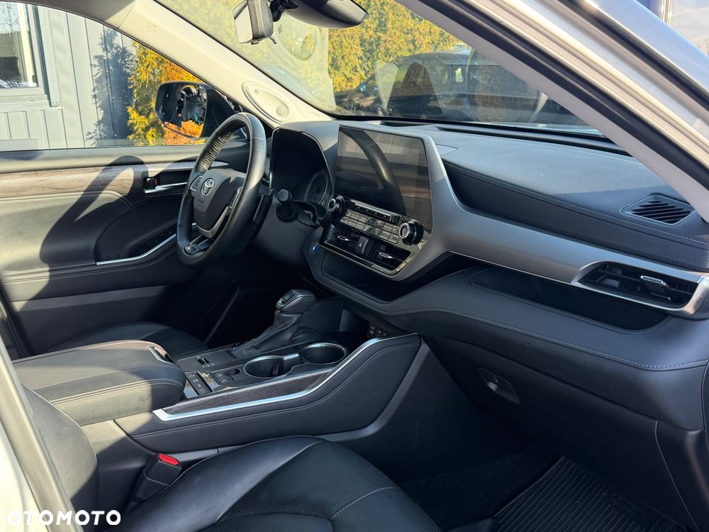 Toyota Highlander 2.5 Hybrid Prestige - 23
