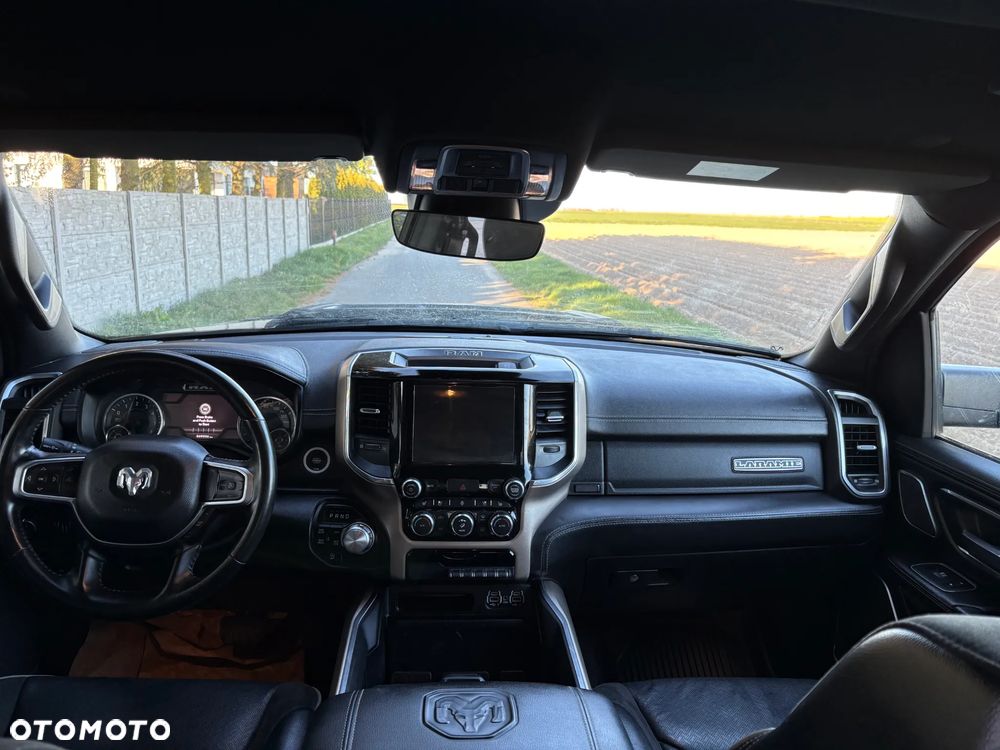 Dodge RAM - 32