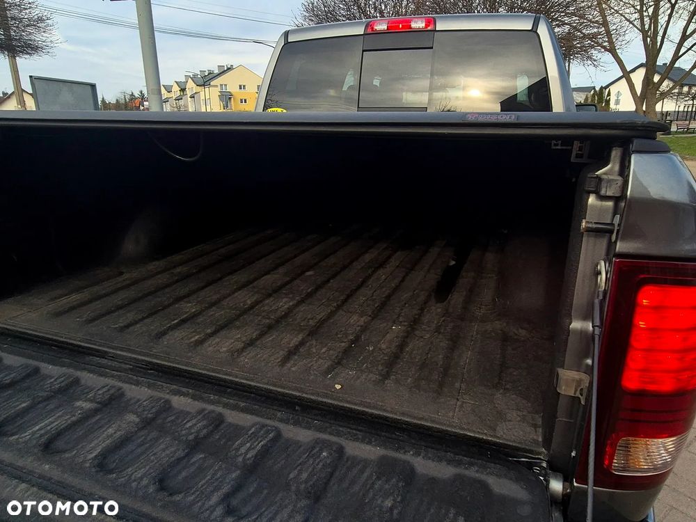 Dodge RAM 5.7 4x4 - 25