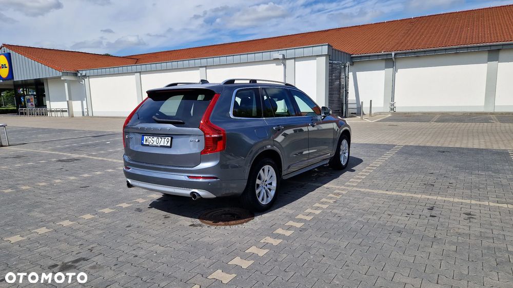 Volvo XC 90 D5 AWD Momentum 7os - 6