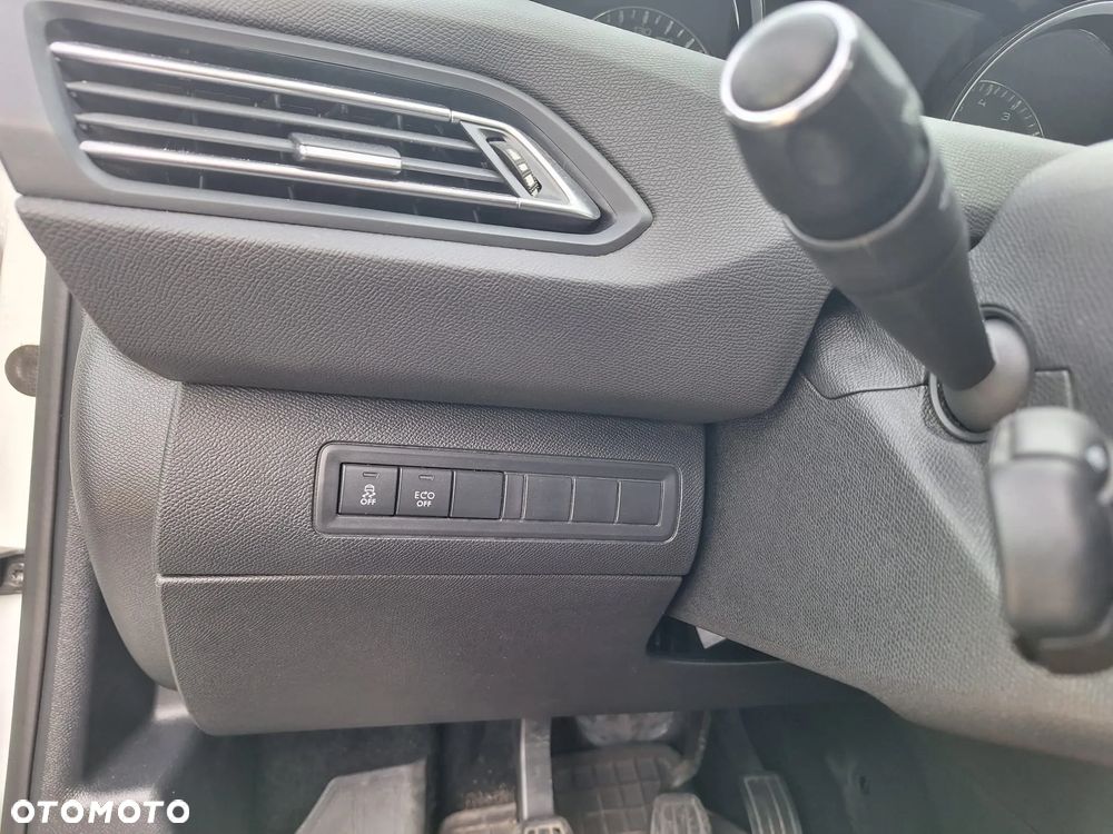 Peugeot 308 1.2 PureTech Active S&S - 15